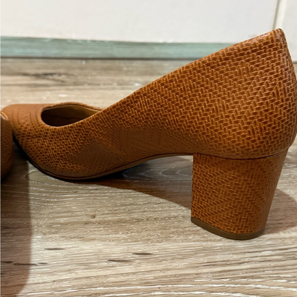 Like New Corso Como Brown Textured Heels - Picture 7 of 8